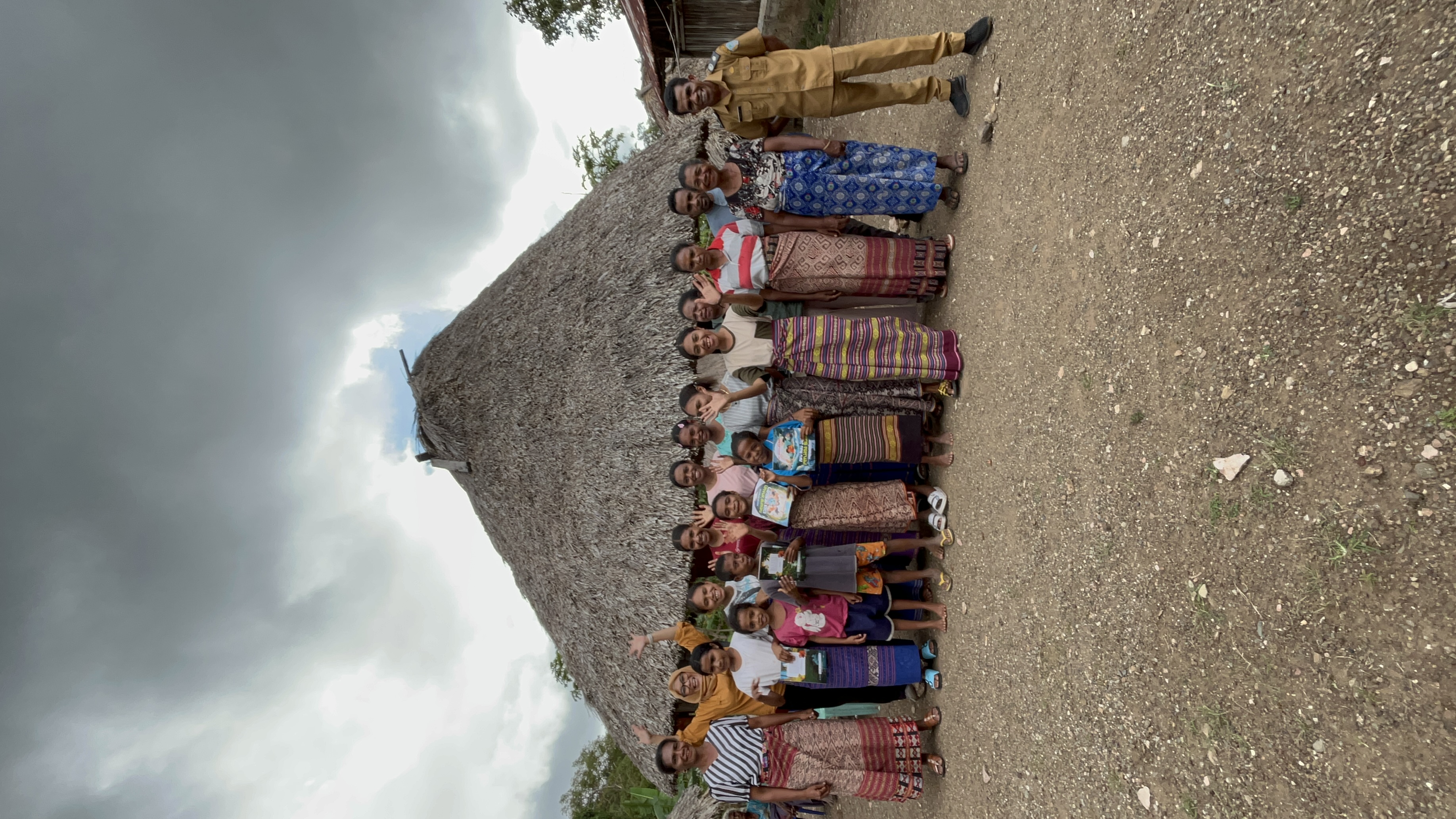 Monitoring dan Evaluasi Program Weaving for Life di Kefamenanu, Timor Tengah Utara , Nusa Tenggara Timur